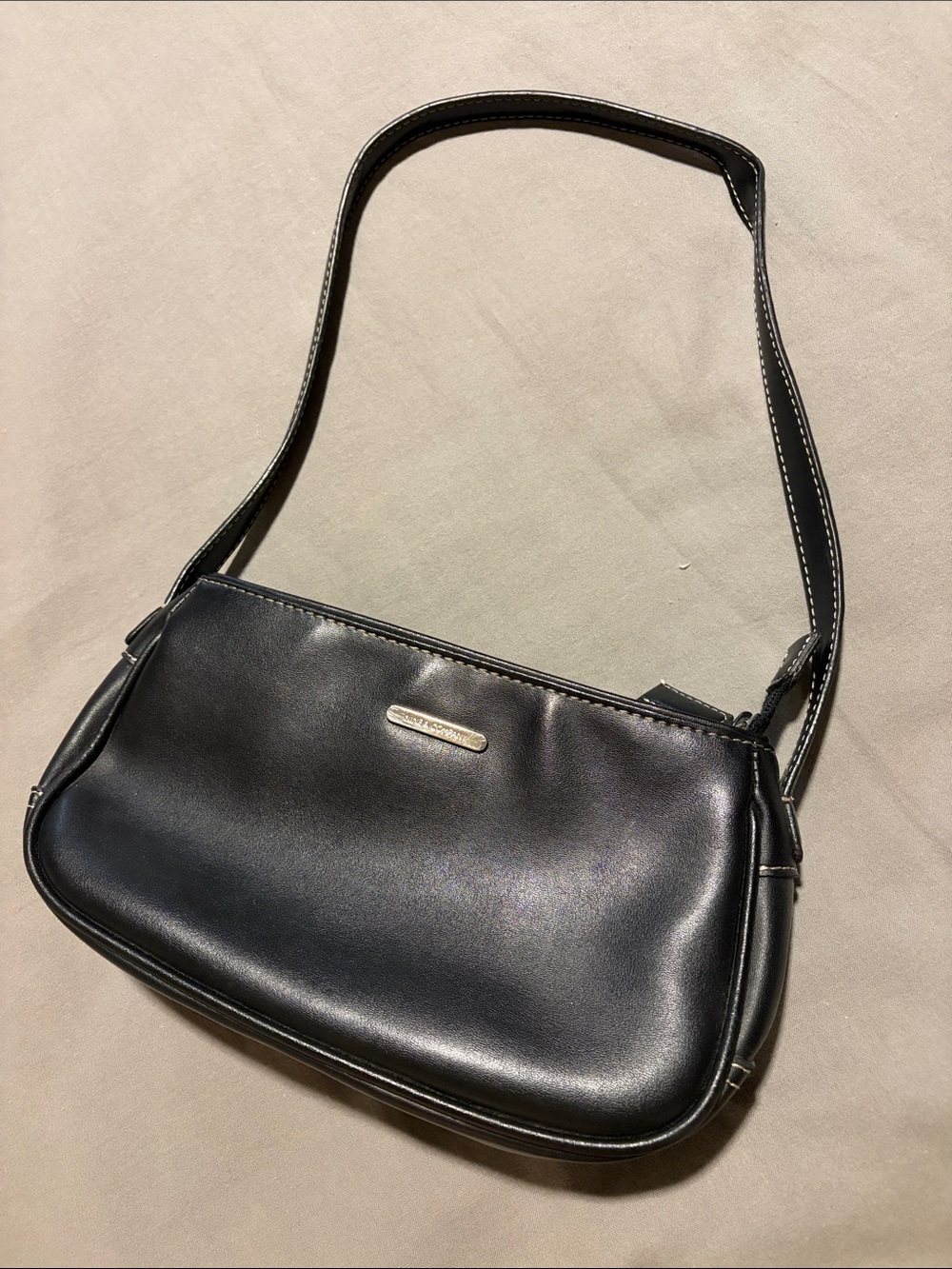 Vintage Y2K Black Shoulder Bag - Elegant Leatherette Purse